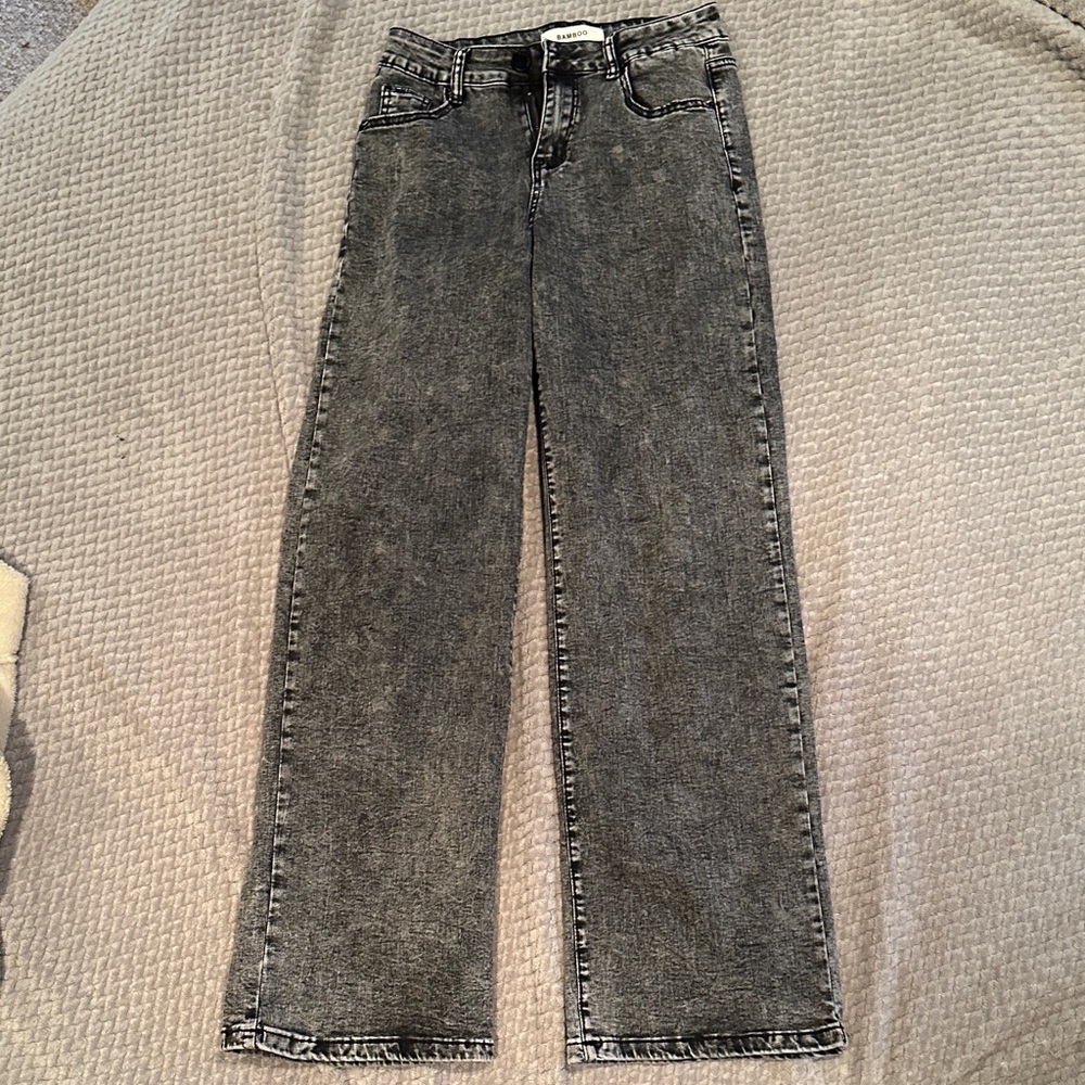 BAMBOO Women's Straight Leg Jeans - Black